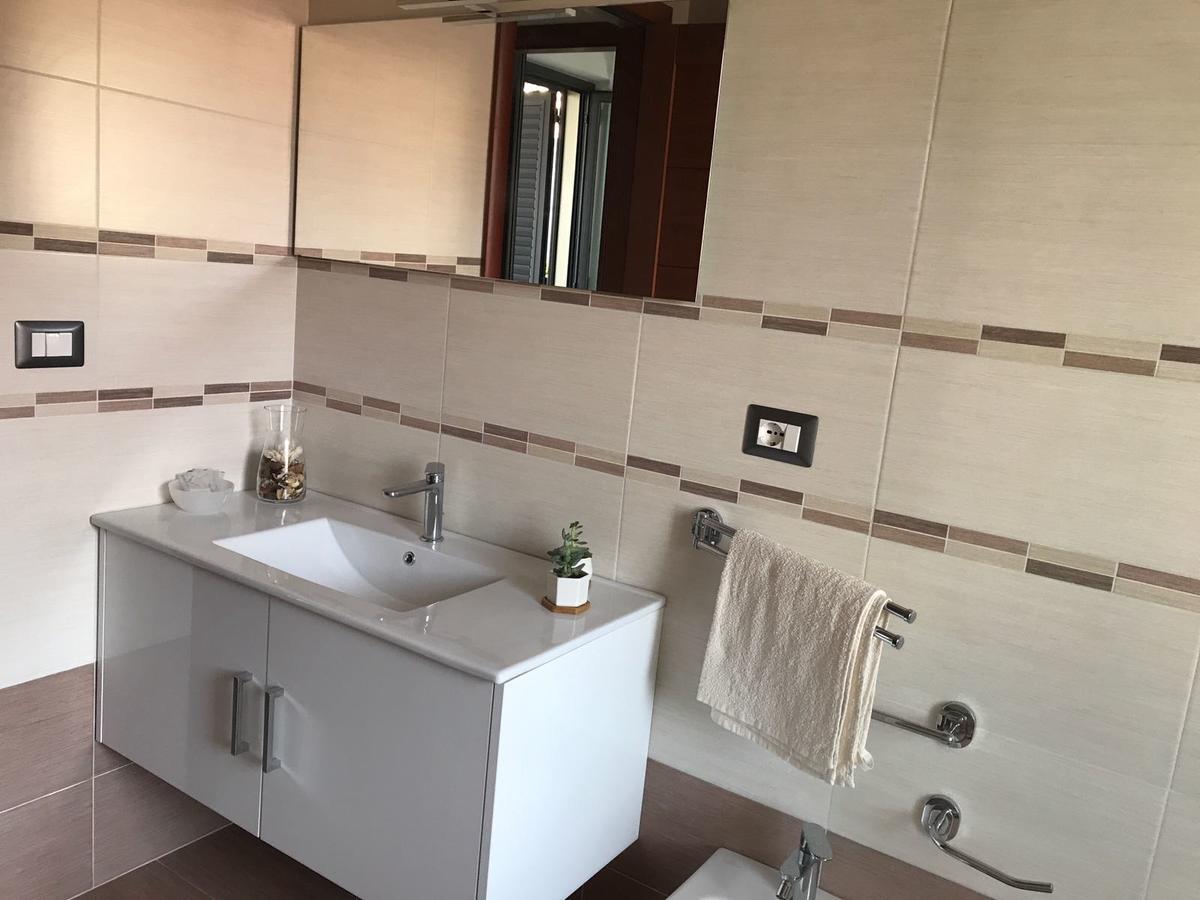 Appartamento Gambero Beach سانتا تيريزا دي ريفا المظهر الخارجي الصورة